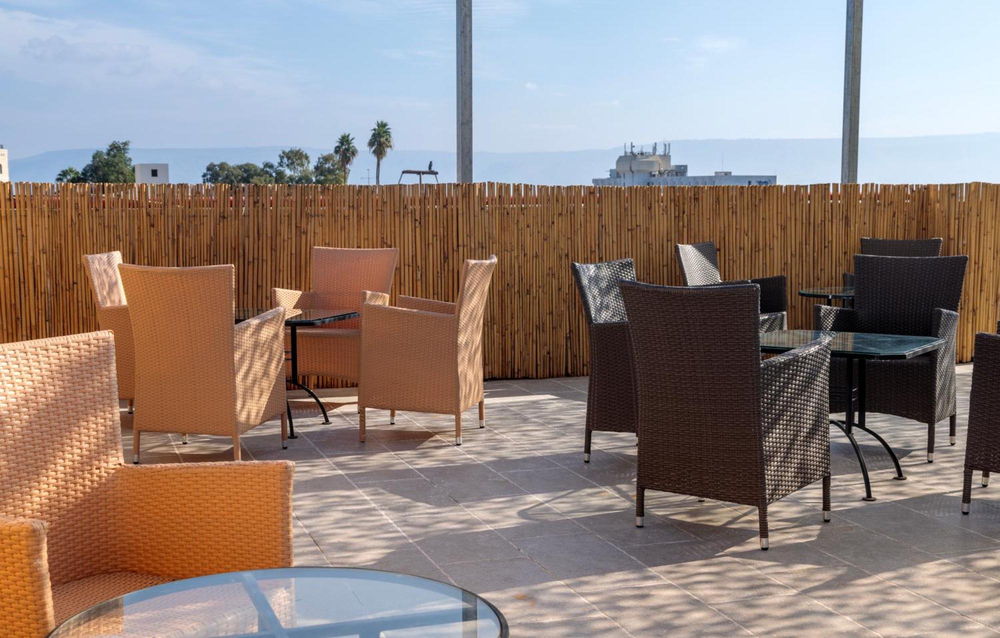 Lago Hotel Tiberias Exterior photo