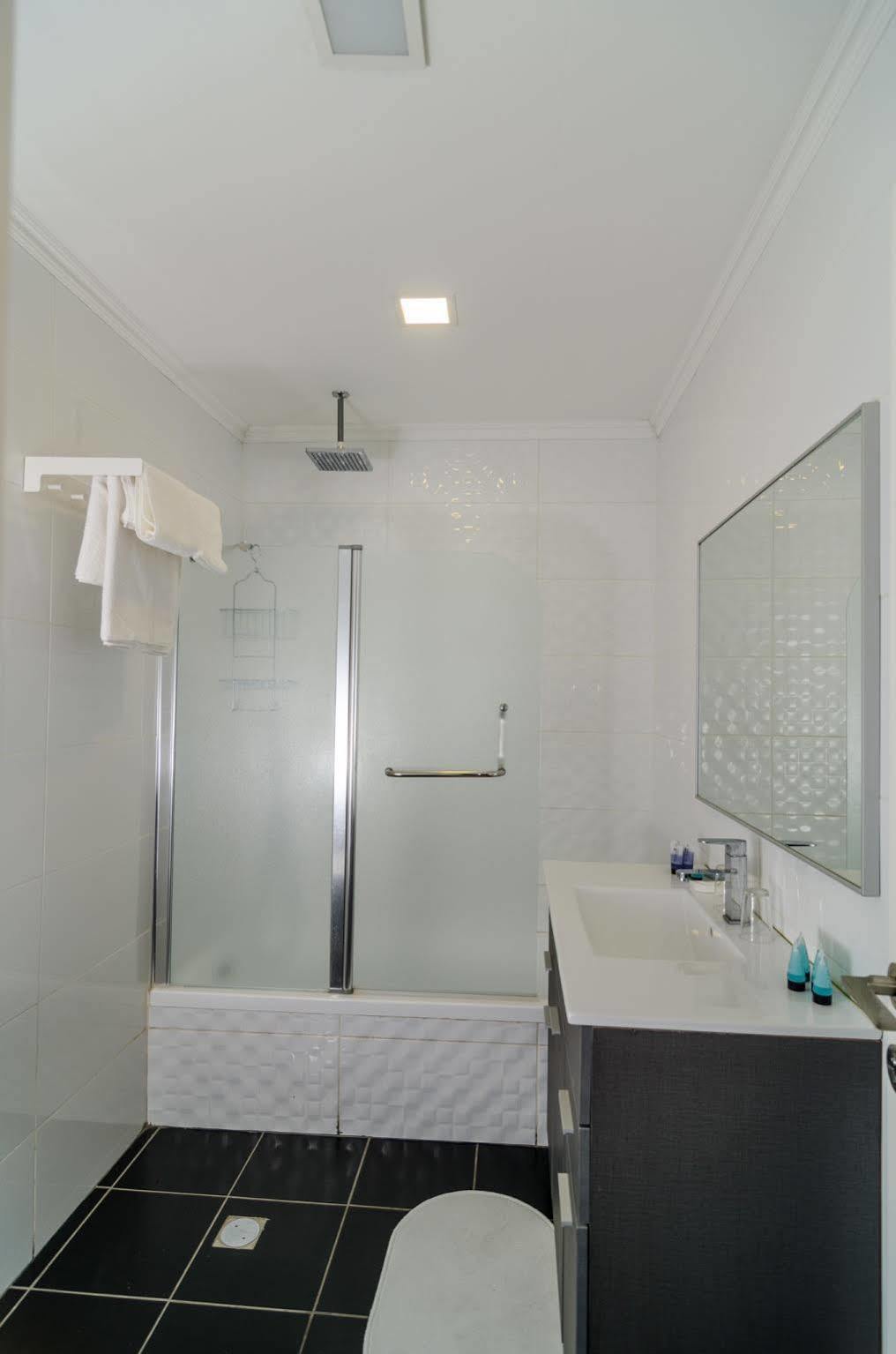 Lago Hotel Tiberias Exterior photo